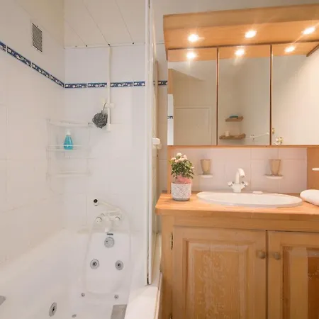 Sainte-foy-l'argentiere Sleeps 6 Pool 아파트